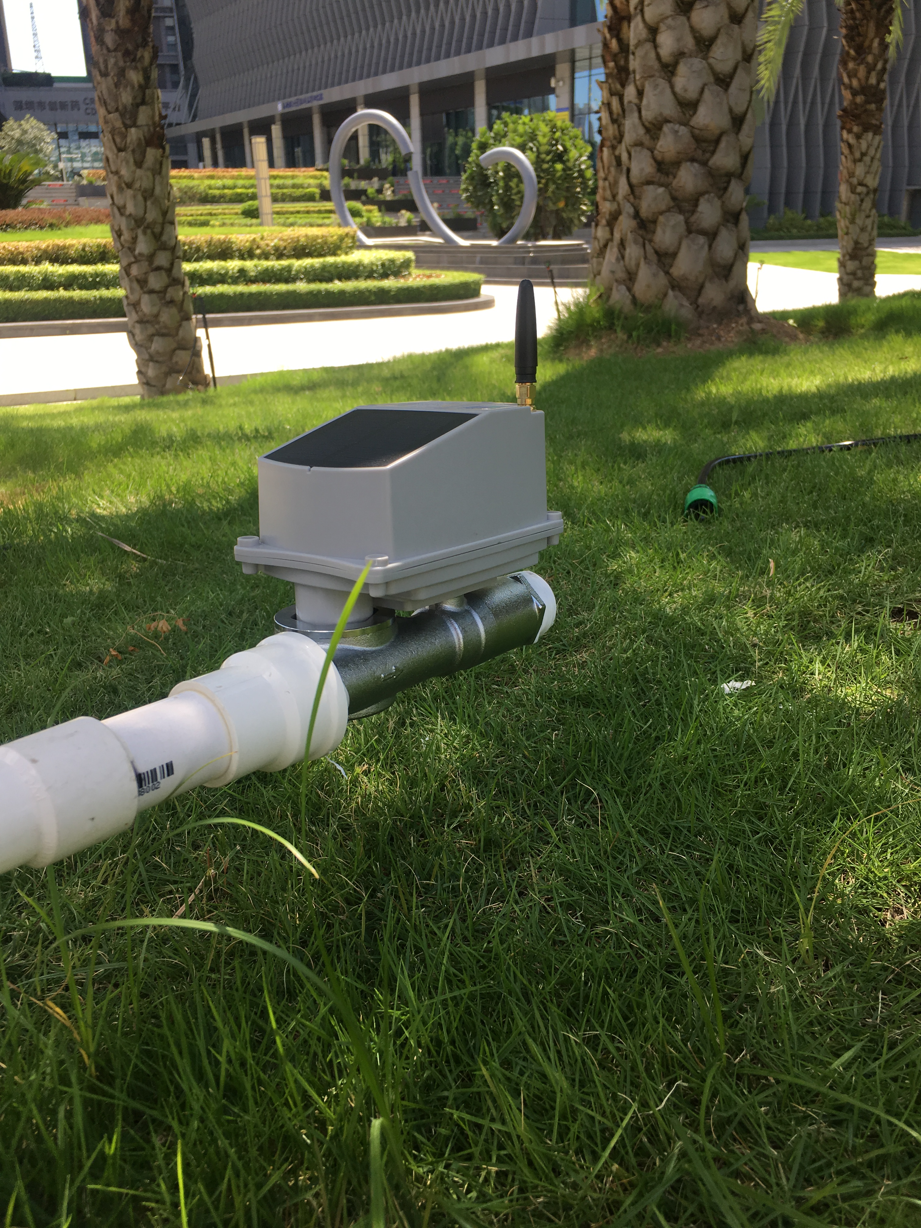 Sistema de irrigação inteligente IoT no jardim islâmico